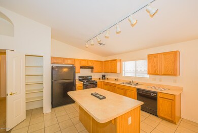 10886 kitchen