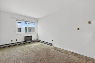 34 Crescent St unit 2D, Stamford, CT 06906 - photo 7