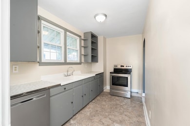 2414 Chesapeake St, Staunton, VA 24401 - photo 6