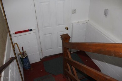 112 Mountain Springs Rd, Milford, PA 18337 - photo 7