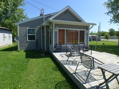 954 Charles St, Logan, OH 43138 - photo 4
