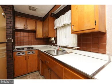 2743 Maxwell St, Philadelphia, PA 19136 - photo 5