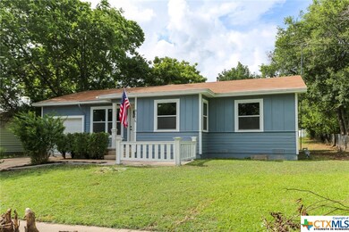 911 Leonhard St, Copperas Cove, TX 76522 - photo 2