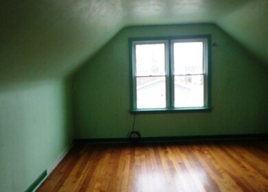 2201 S Pershing Dr, Muncie, IN 47302 - photo 2