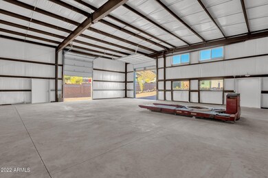 36-web-or-mls-5433-n-delaware-dr
