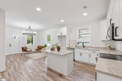 8172 9th St, Boiling Springs, SC 29316 - photo 6