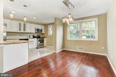 1037 Foxcroft Ln, Essex, MD 21221 - photo 6