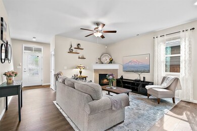 613 Petersen Dr E, Enumclaw, WA 98022 - photo 6