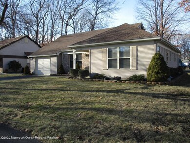 559 Petunia Ln N, Whiting, NJ 08759 - photo 2