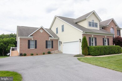 725 Breezy Lake Way, Sykesville, MD 21784 - photo 2