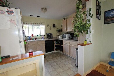 Entry to Kitchen