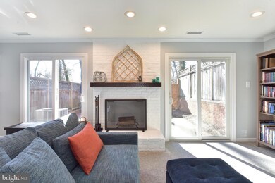 6601 Midhill Place, Falls Church, VA 22043 - photo 5