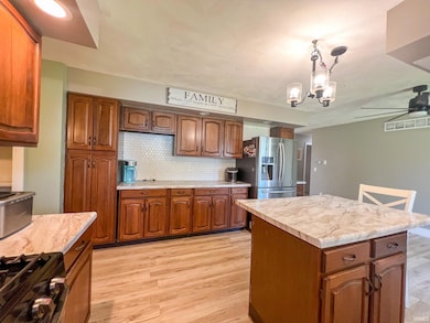 429 Jay St, Topeka, IN 46571 - photo 7