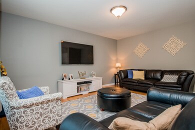 127 Russells Mills Rd, Dartmouth, MA 02748 - photo 3