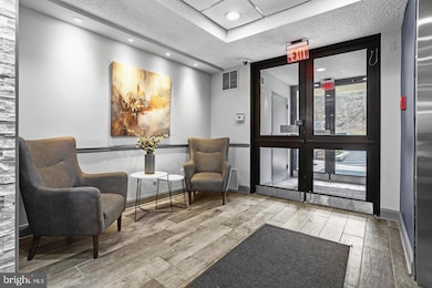 800 Avondale Rd unit 2C, Wallingford, PA 19086 - photo 3