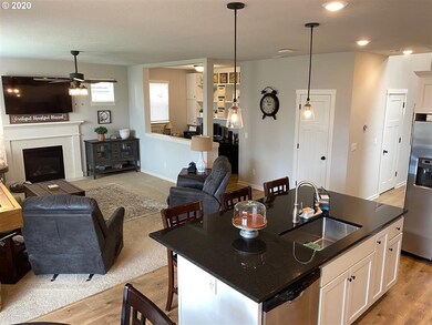 2123 Silverstone Dr, Forest Grove, OR 97116 - photo 3