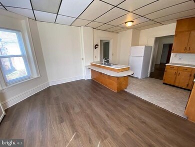 116 S 6th St unit 3, Perkasie, PA 18944 - photo 3