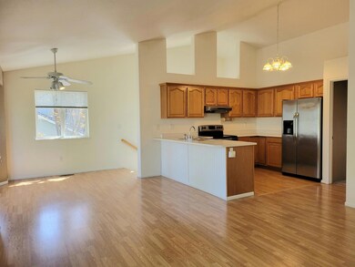 1224 N Modoc Ave unit 51, Medford, OR 97504 - photo 7