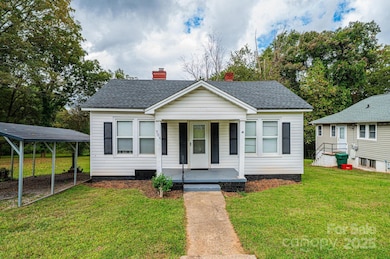 504 N Spring Ave, Newton, NC 28658 - photo 4