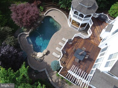 707 Conservatory Dr, Sykesville, MD 21784 - photo 2