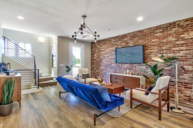 4236-n-27th-unit-21-16