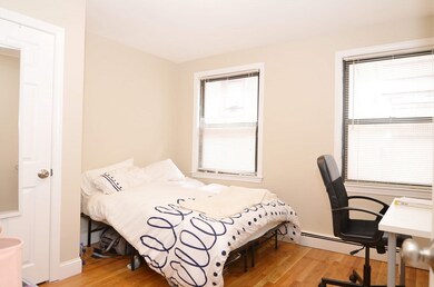 5 Knapp St unit 3, Boston, MA 02111 - photo 3