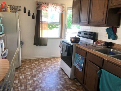 3103 Riverside Dr, Lorain, OH 44055 - photo 5