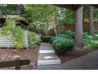 21 Crestfield Ct, Lake Oswego, OR 97035 - photo 4