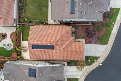 9276 Red Thistle Ct, Sacramento, CA 95829 - photo 6