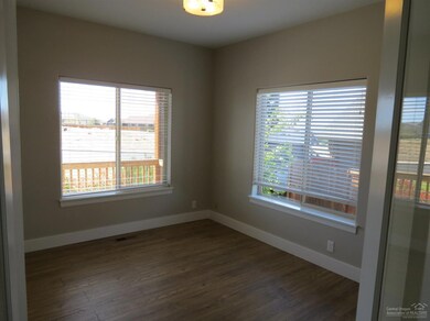 2408 SW 39th St, Redmond, OR 97756 - photo 4