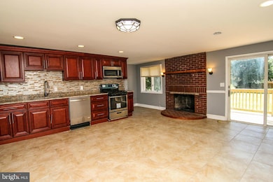 3101 Rosekemp Ave, Baltimore, MD 21214 - photo 6