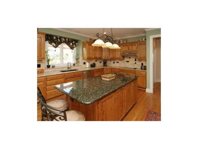 9516 Pine St, Lenexa, KS 66220 - photo 6