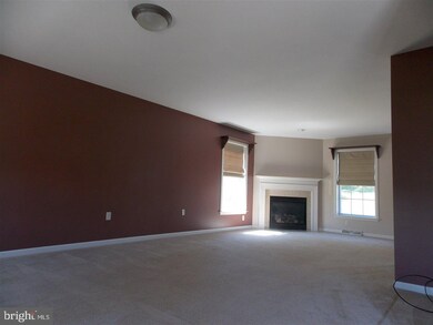 240 Torrey Pines Dr, Mount Wolf, PA 17347 - photo 5