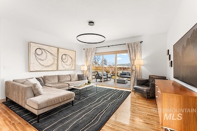 256 E Lake Rim Ln, Boise, ID 83716 - photo 5