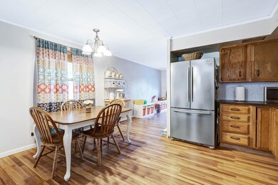 224WaldenRoad_Hommati102-3