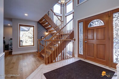 Entrance w/Tile and Hardwood