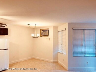 27 Malibu Ct unit 2, Staten Island, NY 10309 - photo 3