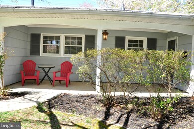 16206 Penn Manor Ln, Bowie, MD 20716 - photo 3