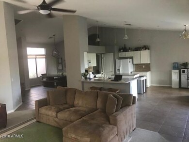 Living.Dining