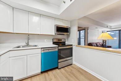 The Pines of Leisure World unit 1125, Silver Spring, MD 20906 - photo 3