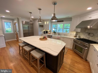 318 Riverview Ave, Annapolis, MD 21403 - photo 4