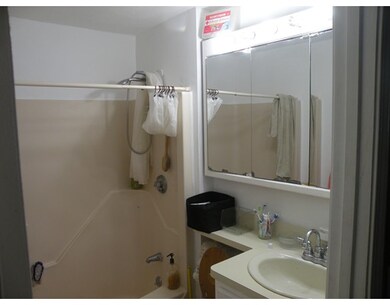 89 Kinsman St, Everett, MA 02149 - photo 4