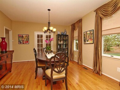 12228 Thoroughbred Rd, Herndon, VA 20171 - photo 5