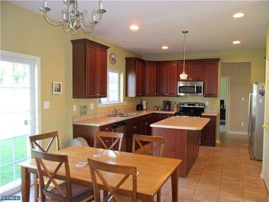 1008 Amber Ct, Green Lane, PA 18054 - photo 5