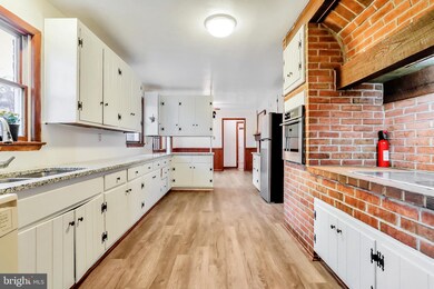 30 E Henrietta St, Smithsburg, MD 21783 - photo 5