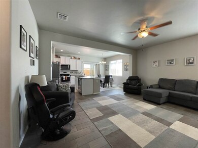 892 Valencia, Alamogordo, NM 88310 - photo 6