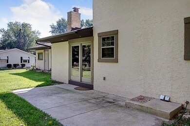 3226 thoburn-patio