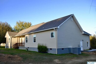 2121 Cottonville Rd, Grant, AL 35747 - photo 7