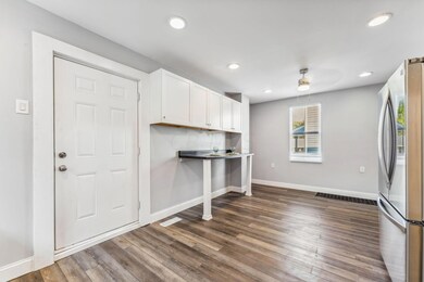 20-web-or-mls-1036-e-18th-ave