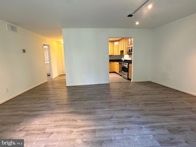 4620 N Park Ave, Chevy Chase, MD 20815 - photo 4